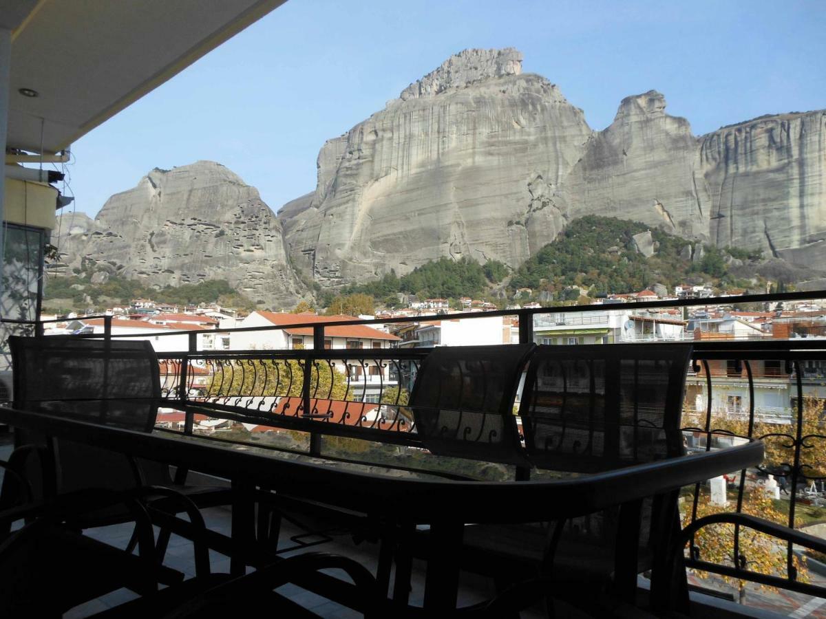 Meteora Panorama At The City Center 칼람파카 외부 사진